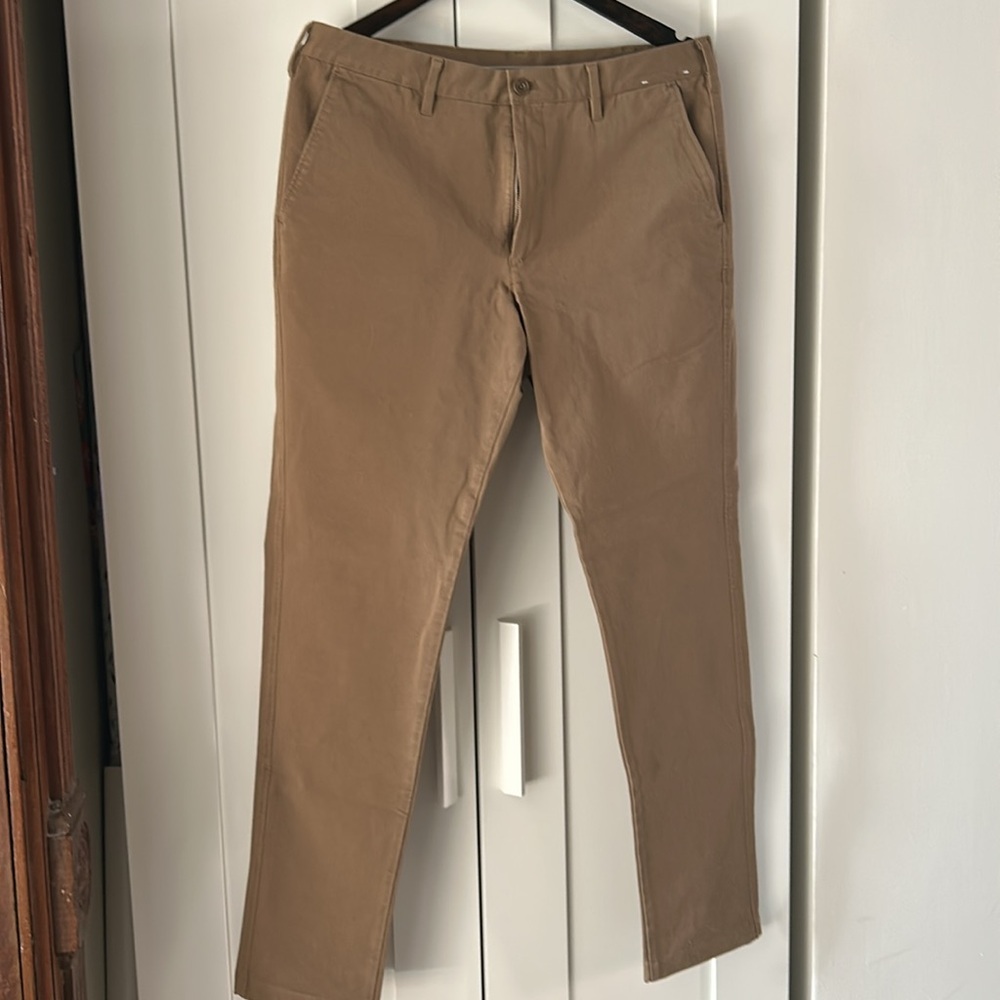 Khaki chino pant